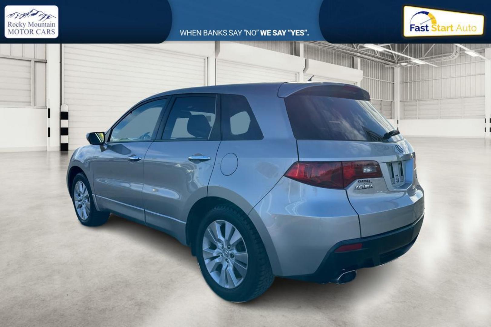 2011 Silver Acura RDX 5-Spd AT with Technology Package (5J8TB2H55BA) with an 2.3L L4 DOHC 16V engine, 5-Speed Automatic transmission, located at 7755 State Street, Midvale, UT, 84047, (801) 753-9063, 40.610329, -111.890656 - Photo#5