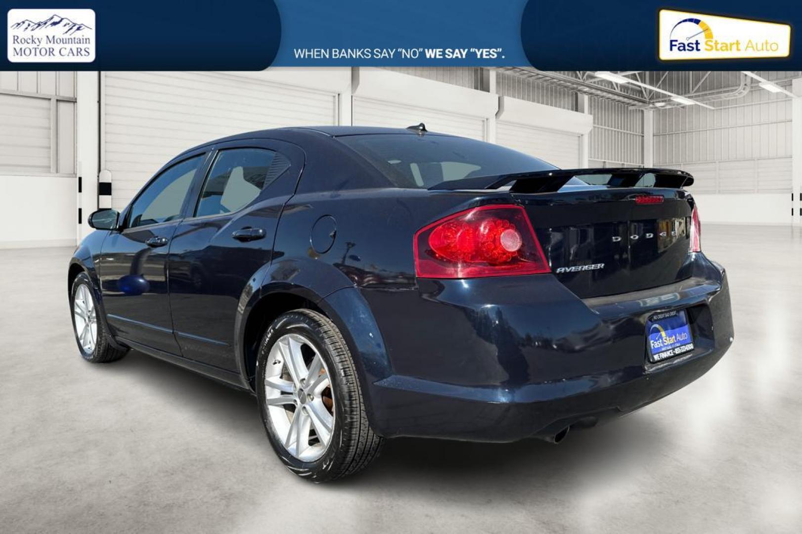 2012 Black Dodge Avenger SXT (1C3CDZEG6CN) with an 3.6L V6 DOHC 24V engine, 6-Speed Automatic transmission, located at 7755 State Street, Midvale, UT, 84047, (801) 753-9063, 40.610329, -111.890656 - Photo#5