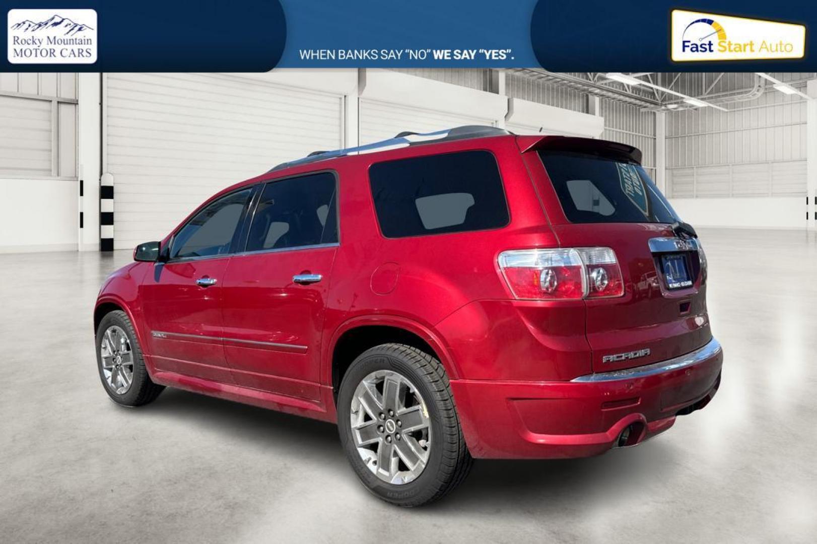 2012 Red GMC Acadia Denali FWD (1GKKRTEDXCJ) with an 3.6L V6 DOHC 24V engine, 6-Speed Automatic transmission, located at 7755 State Street, Midvale, UT, 84047, (801) 753-9063, 40.610329, -111.890656 - Photo#5