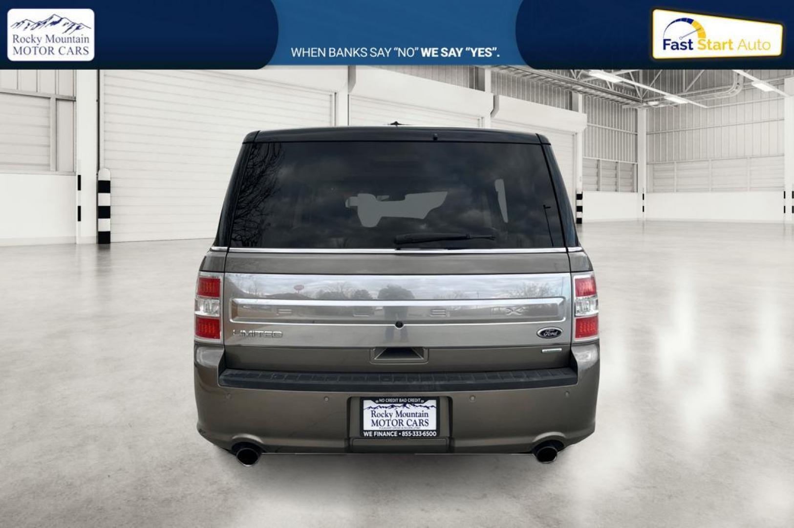 2013 Gray Ford Flex Limited AWD (2FMHK6DT0DB) with an 3.5L V6 DOHC 24V engine, 6-Speed Automatic Overdrive transmission, located at 344 S Washington Blvd, Ogden, UT, 84404, (801) 399-1799, 41.255482, -111.970848 - Photo#4