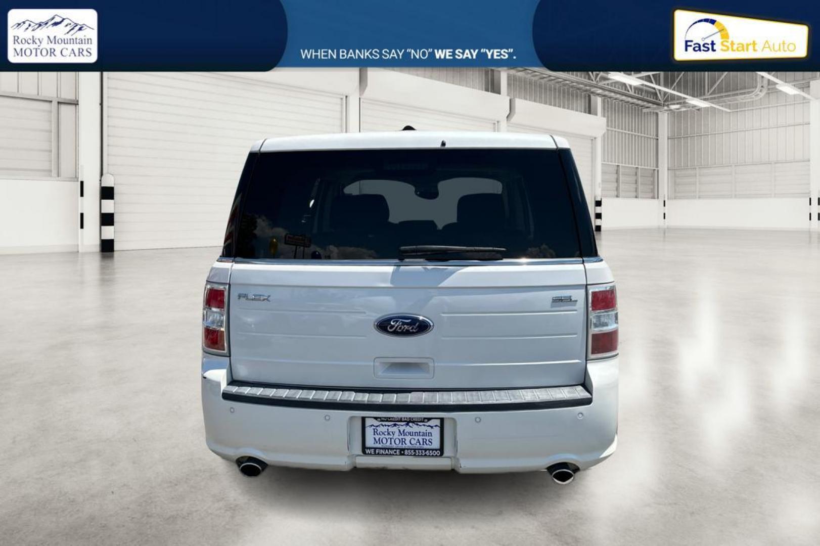 2014 White Ford Flex SEL FWD (2FMGK5C82EB) with an 3.5L V6 DOHC 24V engine, 6-Speed Automatic Overdrive transmission, located at 7755 State Street, Midvale, UT, 84047, (801) 753-9063, 40.610329, -111.890656 - Photo#3