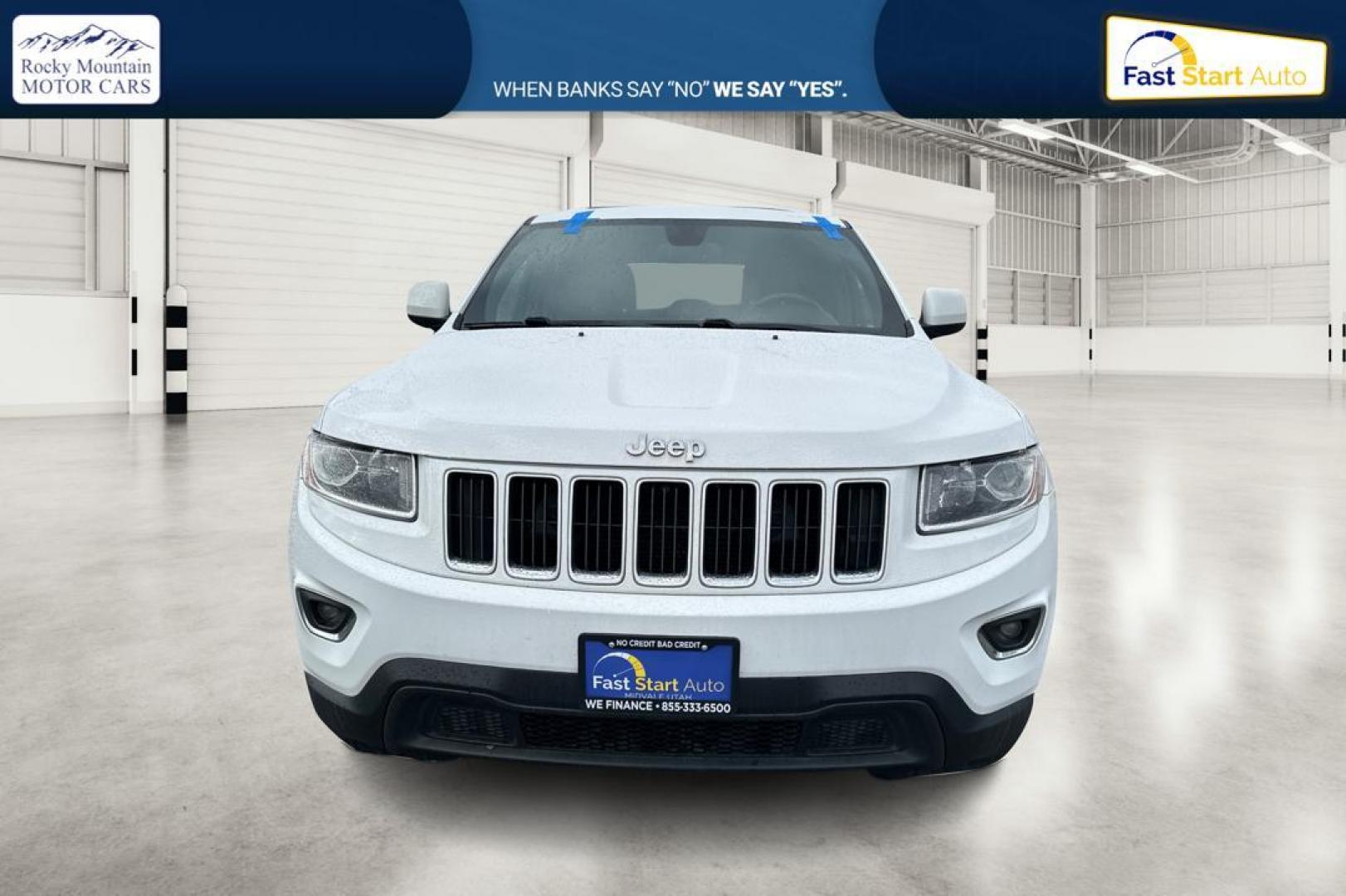 2014 White Jeep Grand Cherokee Laredo 4WD (1C4RJFAG2EC) with an 3.6L V6 DOHC 24V engine, 5-Speed Automatic transmission, located at 7755 State Street, Midvale, UT, 84047, (801) 753-9063, 40.610329, -111.890656 - Photo#9