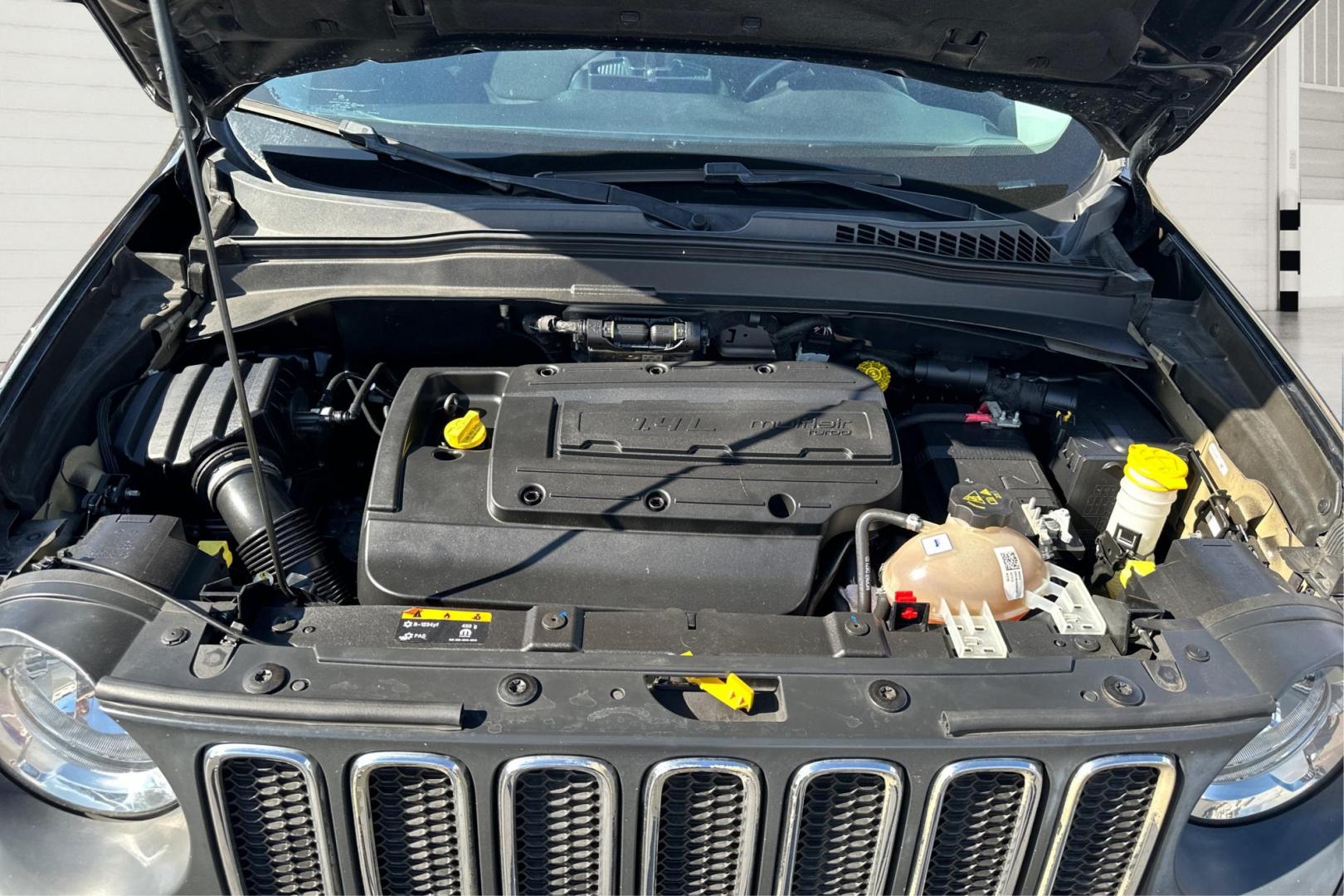 2015 Black Jeep Renegade Latitude FWD (ZACCJABH8FP) with an 1.4L L4 DOHC 16V TURBO engine, 6M transmission, located at 7755 State Street, Midvale, UT, 84047, (801) 753-9063, 40.610329, -111.890656 - Photo#10