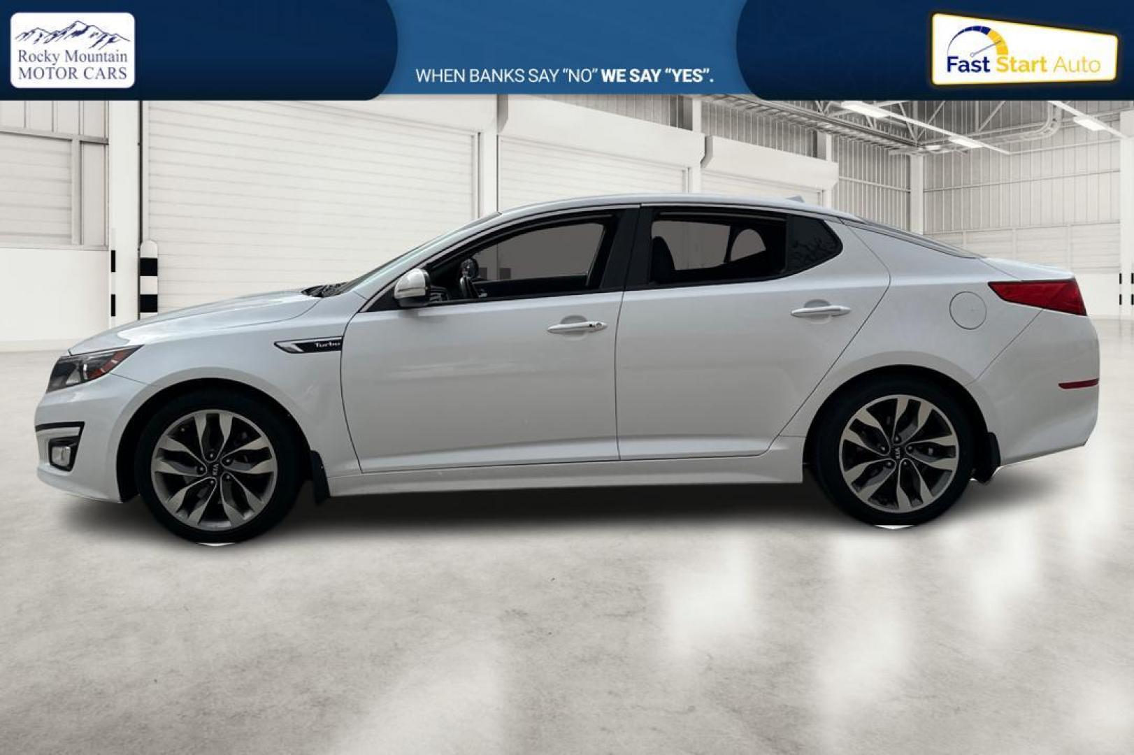 2015 White Kia Optima SX Turbo (5XXGR4A61FG) with an 2.0L L4 DOHC 16V TURBO engine, 6-Speed Automatic transmission, located at 767 S State Road, Pleasant Grove, UT, 84062, (801) 785-1058, 40.354839, -111.736687 - Photo#6