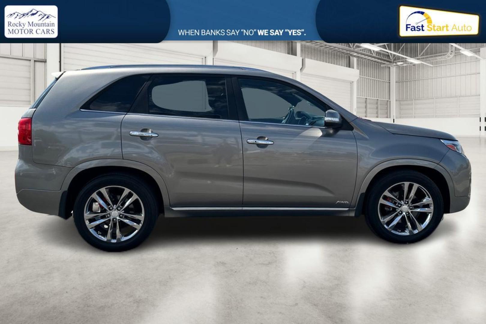 2015 Gray Kia Sorento SX V6 AWD (5XYKWDA72FG) with an 3.3L V6 DOHC 24V engine, 6-Speed Automatic transmission, located at 7755 State Street, Midvale, UT, 84047, (801) 753-9063, 40.610329, -111.890656 - Photo#1