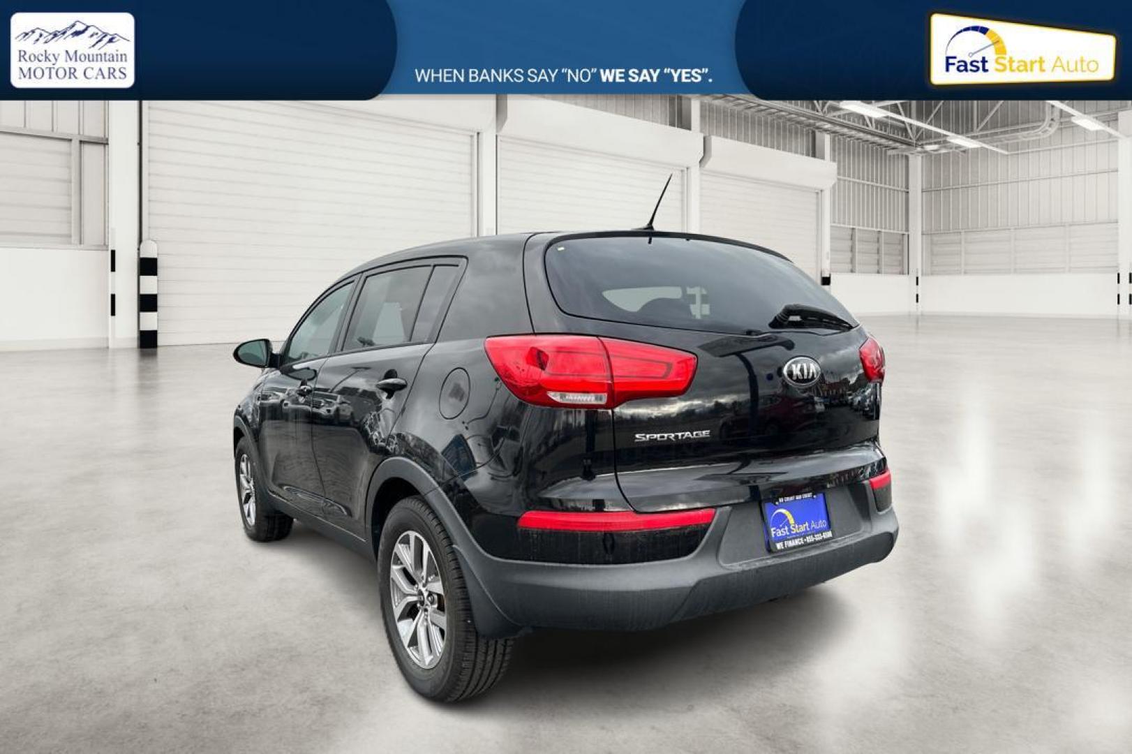 2015 Black Kia Sportage LX FWD (KNDPB3ACXF7) with an 2.4L V6 DOHC 24V engine, 6-Speed Automatic transmission, located at 7755 State Street, Midvale, UT, 84047, (801) 753-9063, 40.610329, -111.890656 - Photo#4