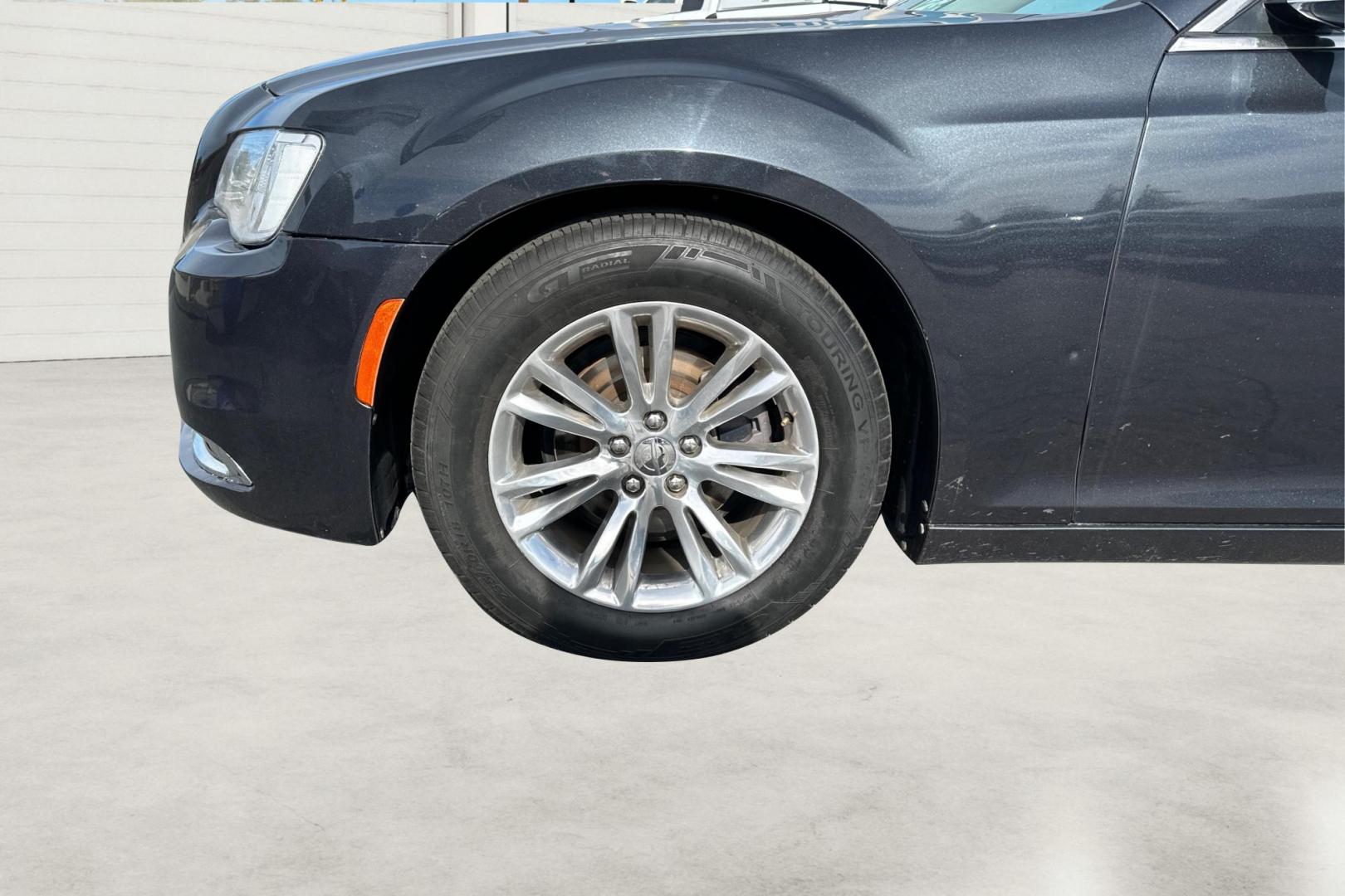 2016 Gray Chrysler 300 C RWD (2C3CCAEG4GH) with an 3.6L V6 SOHC 24V engine, 8A transmission, located at 7755 State Street, Midvale, UT, 84047, (801) 753-9063, 40.610329, -111.890656 - Photo#12