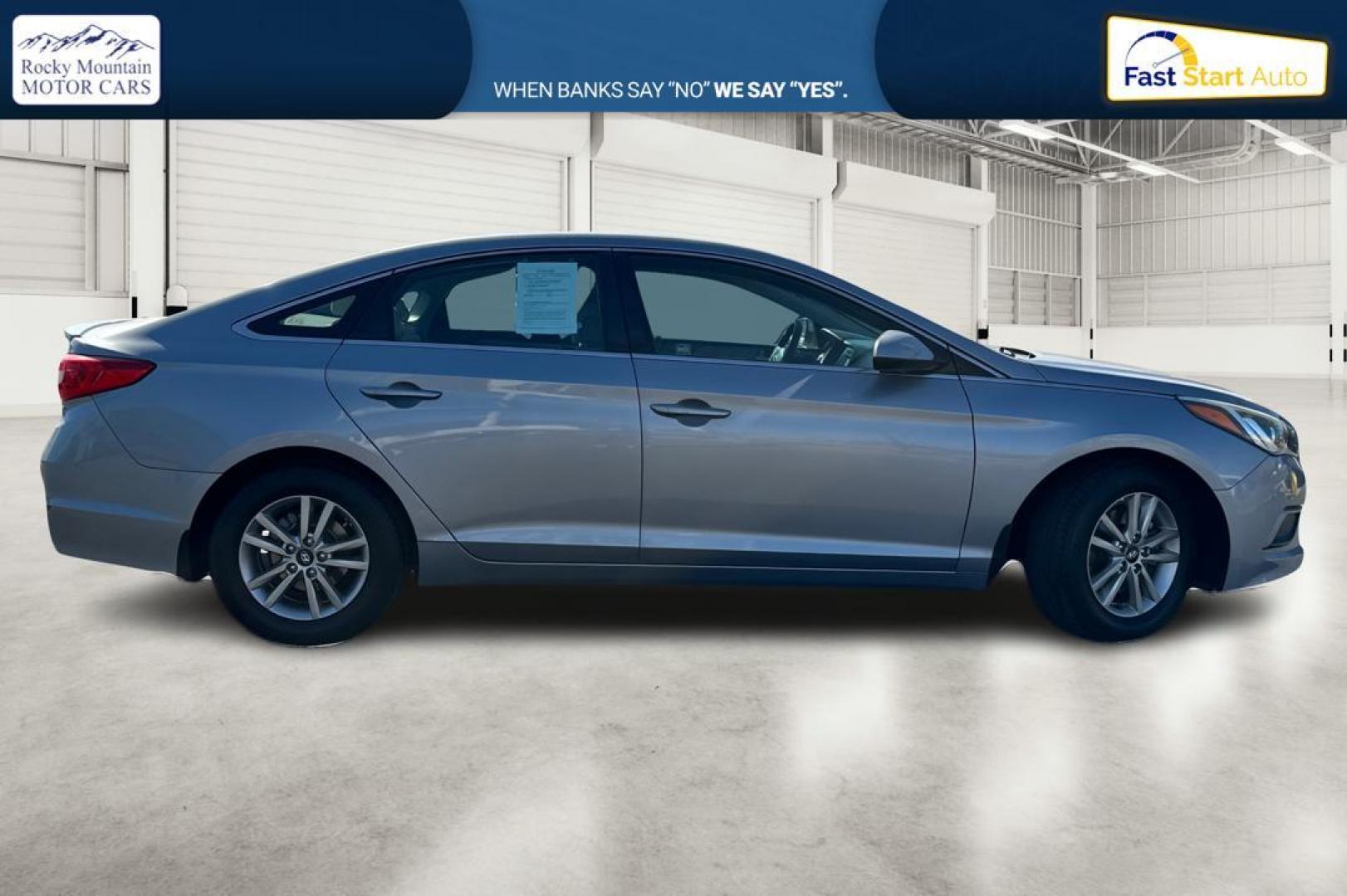 2016 Gray Hyundai Sonata SE (5NPE24AF0GH) with an 2.4L L4 DOHC 16V engine, 7A transmission, located at 7755 State Street, Midvale, UT, 84047, (801) 753-9063, 40.610329, -111.890656 - Photo#1