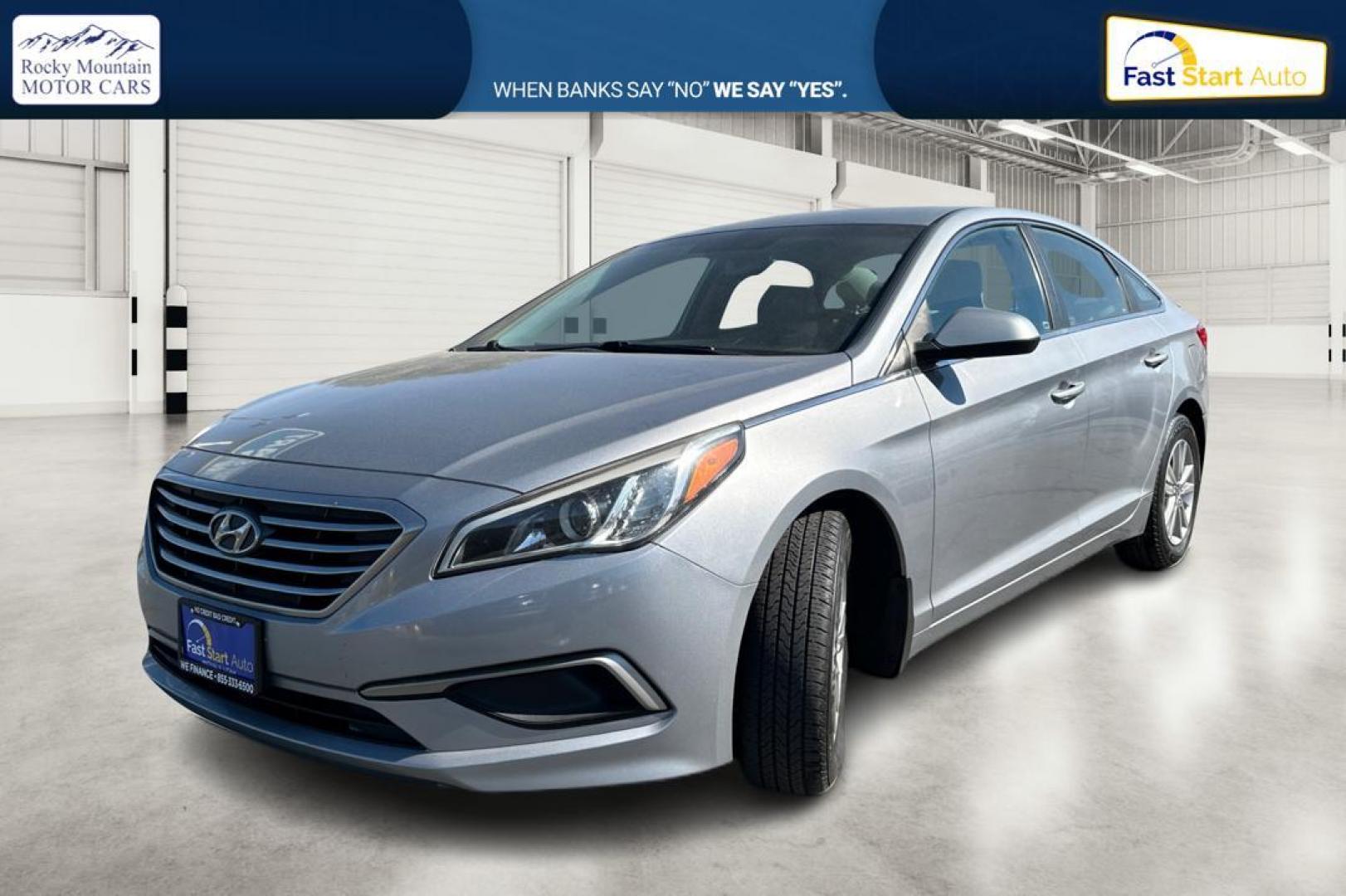 2016 Gray Hyundai Sonata SE (5NPE24AF0GH) with an 2.4L L4 DOHC 16V engine, 7A transmission, located at 7755 State Street, Midvale, UT, 84047, (801) 753-9063, 40.610329, -111.890656 - Photo#8