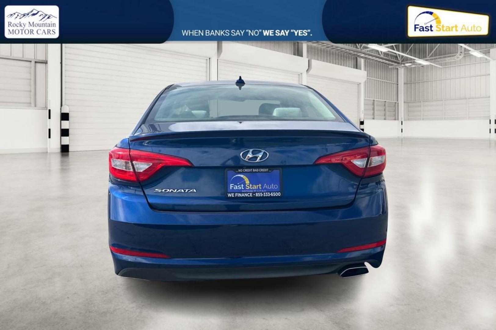 2016 Blue Hyundai Sonata SE (5NPE24AF3GH) with an 2.4L L4 DOHC 16V engine, 7A transmission, located at 7755 State Street, Midvale, UT, 84047, (801) 753-9063, 40.610329, -111.890656 - Photo#4