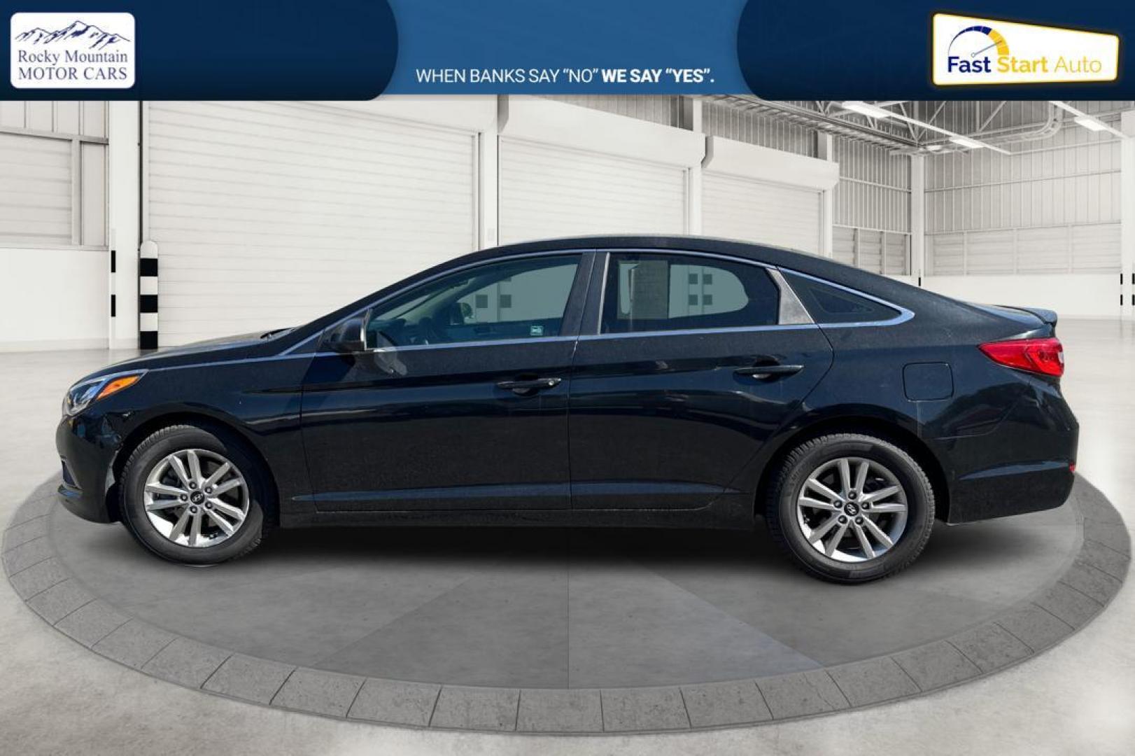 2016 Black Hyundai Sonata SE (5NPE24AF3GH) with an 2.4L L4 DOHC 16V engine, 7A transmission, located at 344 S Washington Blvd, Ogden, UT, 84404, (801) 399-1799, 41.255482, -111.970848 - Photo#6