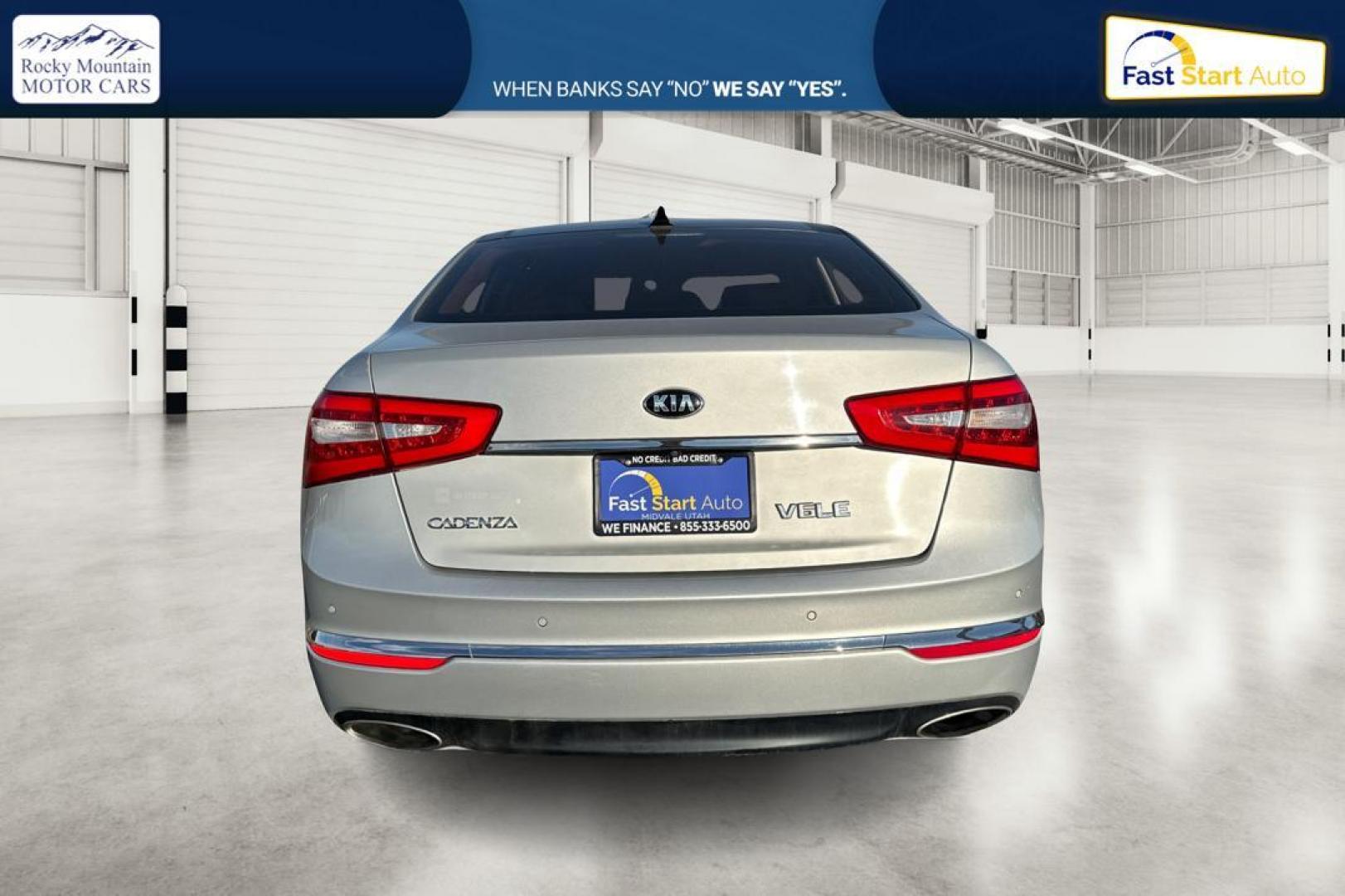 2016 Silver Kia Cadenza Premium (KNALN4D70G5) with an 3.3L V6 DOHC 24V engine, 6A transmission, located at 7755 State Street, Midvale, UT, 84047, (801) 753-9063, 40.610329, -111.890656 - Photo#4