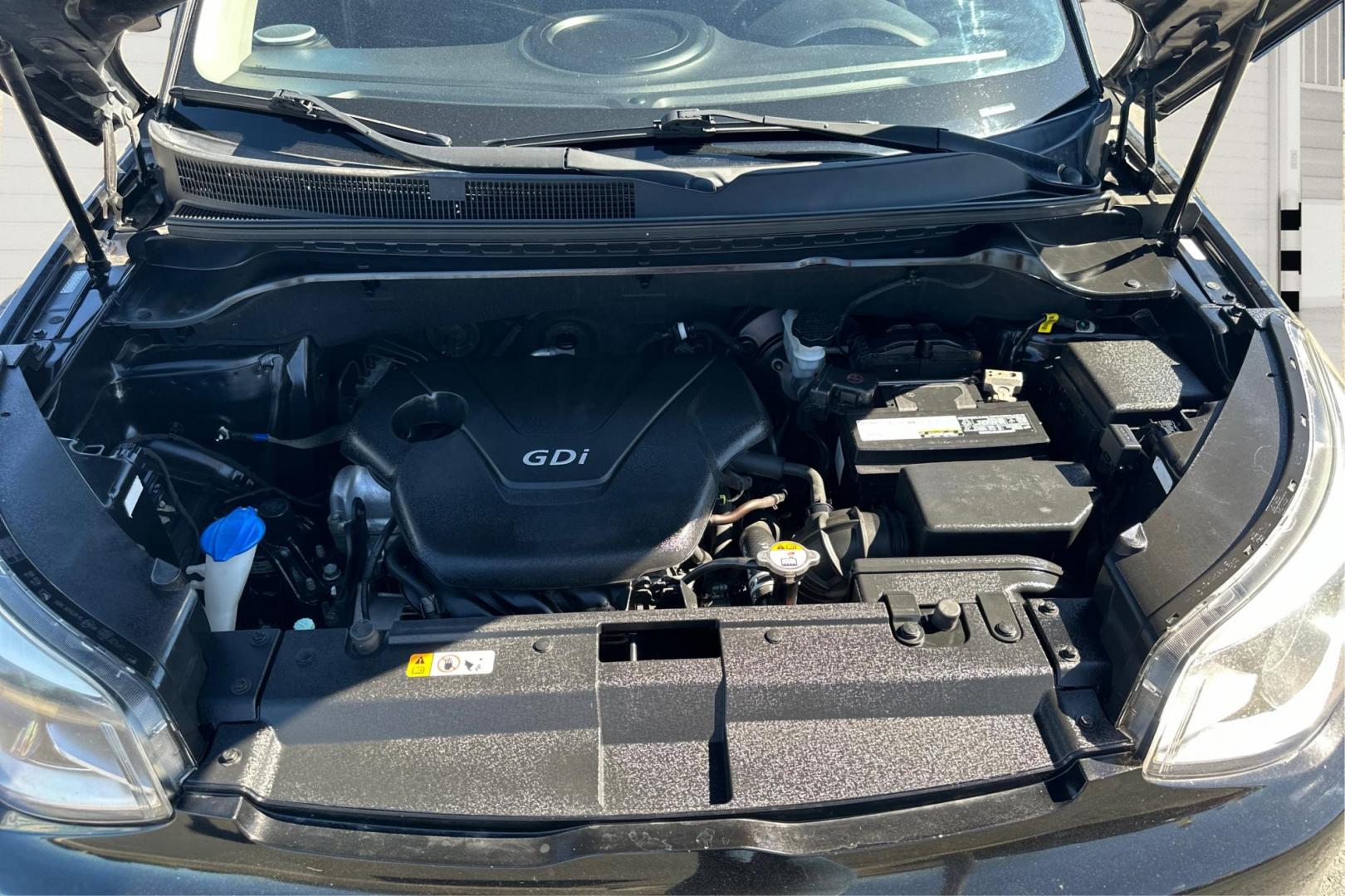 2016 Black Kia Soul Base 6A (KNDJN2A25G7) with an 1.6L L4 DOHC 16V engine, 6A transmission, located at 7755 State Street, Midvale, UT, 84047, (801) 753-9063, 40.610329, -111.890656 - Photo#8