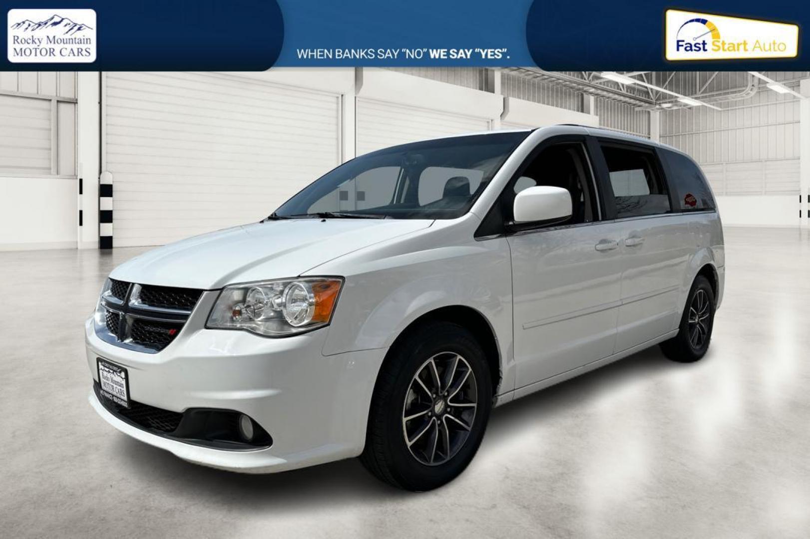 2017 White Dodge Grand Caravan SXT (2C4RDGCG6HR) with an 3.6L V6 DOHC 24V engine, 6A transmission, located at 7755 State Street, Midvale, UT, 84047, (801) 753-9063, 40.610329, -111.890656 - Photo#8