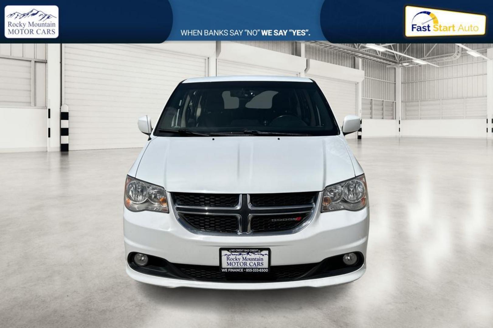 2017 White Dodge Grand Caravan SXT (2C4RDGCG6HR) with an 3.6L V6 DOHC 24V engine, 6A transmission, located at 7755 State Street, Midvale, UT, 84047, (801) 753-9063, 40.610329, -111.890656 - Photo#9