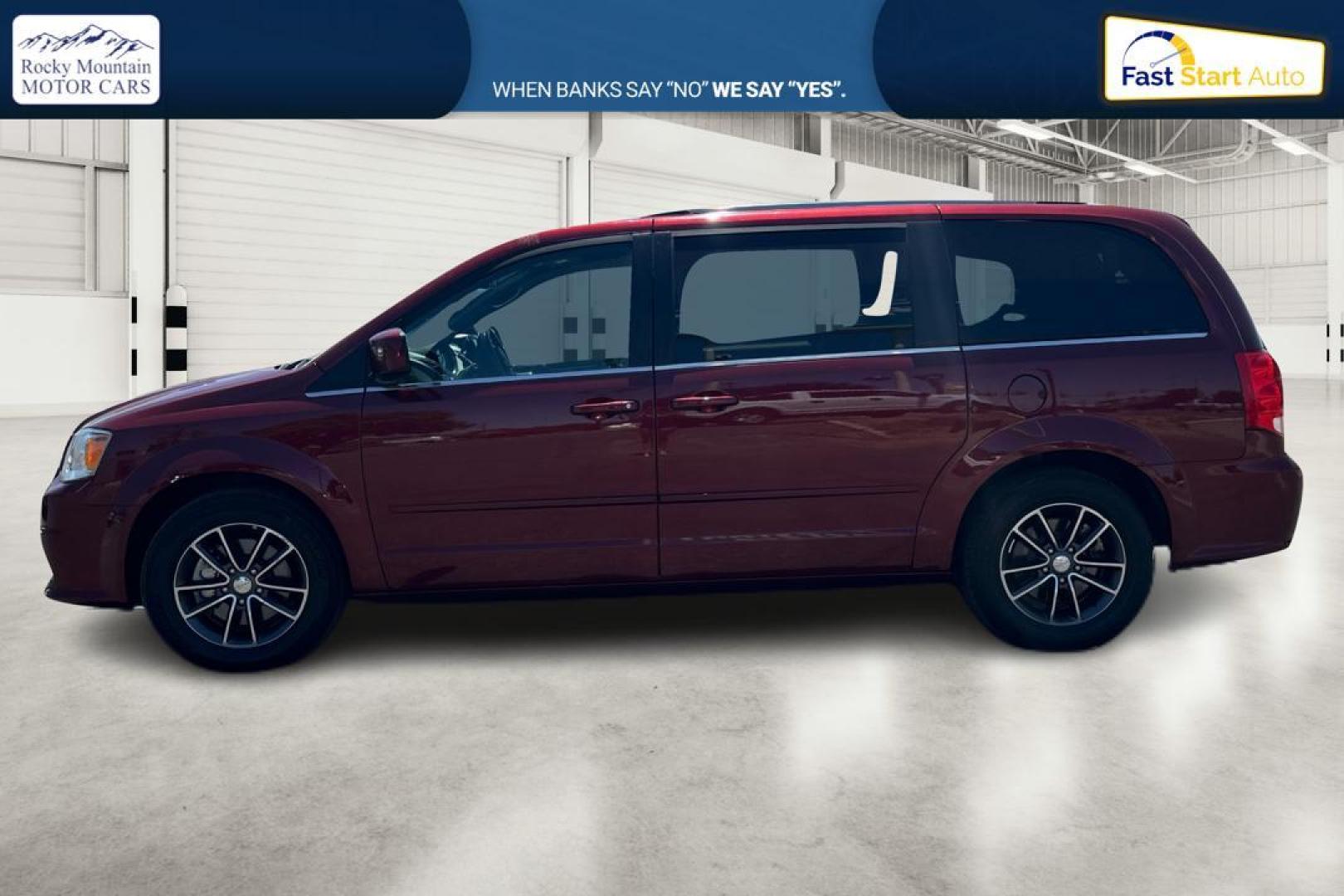 2017 Red Dodge Grand Caravan SXT (2C4RDGCG0HR) with an 3.6L V6 DOHC 24V engine, 6A transmission, located at 7755 State Street, Midvale, UT, 84047, (801) 753-9063, 40.610329, -111.890656 - Photo#5