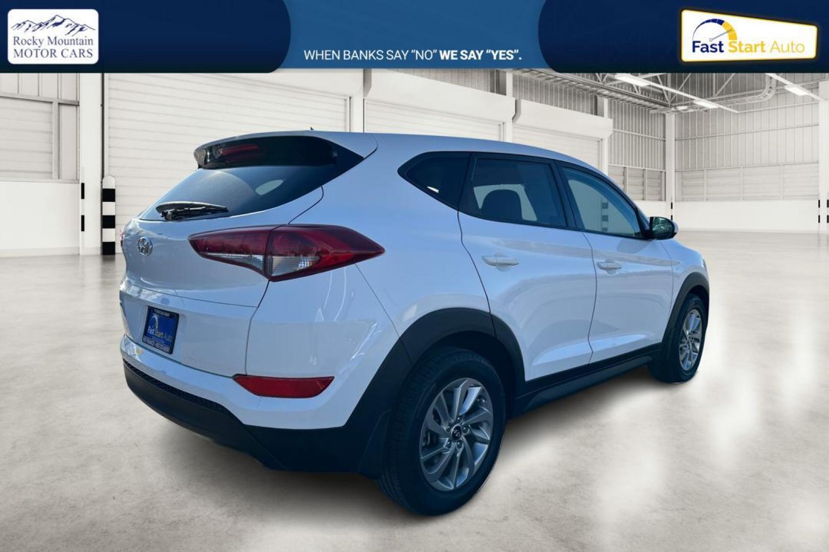 2017 White Hyundai Tucson SE (KM8J23A42HU) with an 2.0L L4 DOHC 16V engine, 6A transmission, located at 7755 State Street, Midvale, UT, 84047, (801) 753-9063, 40.610329, -111.890656 - Photo#2