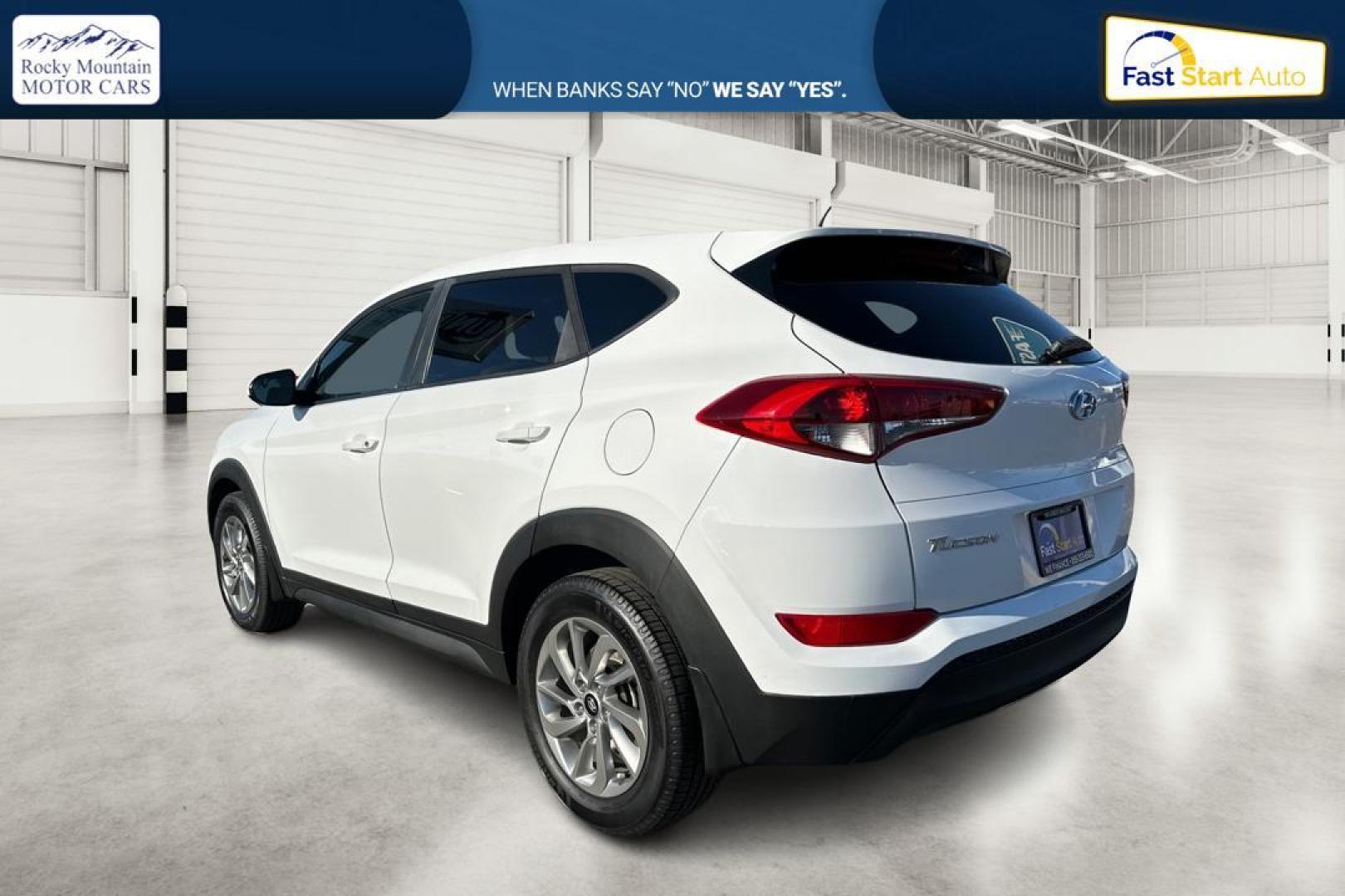 2017 White Hyundai Tucson SE (KM8J23A42HU) with an 2.0L L4 DOHC 16V engine, 6A transmission, located at 7755 State Street, Midvale, UT, 84047, (801) 753-9063, 40.610329, -111.890656 - Photo#5