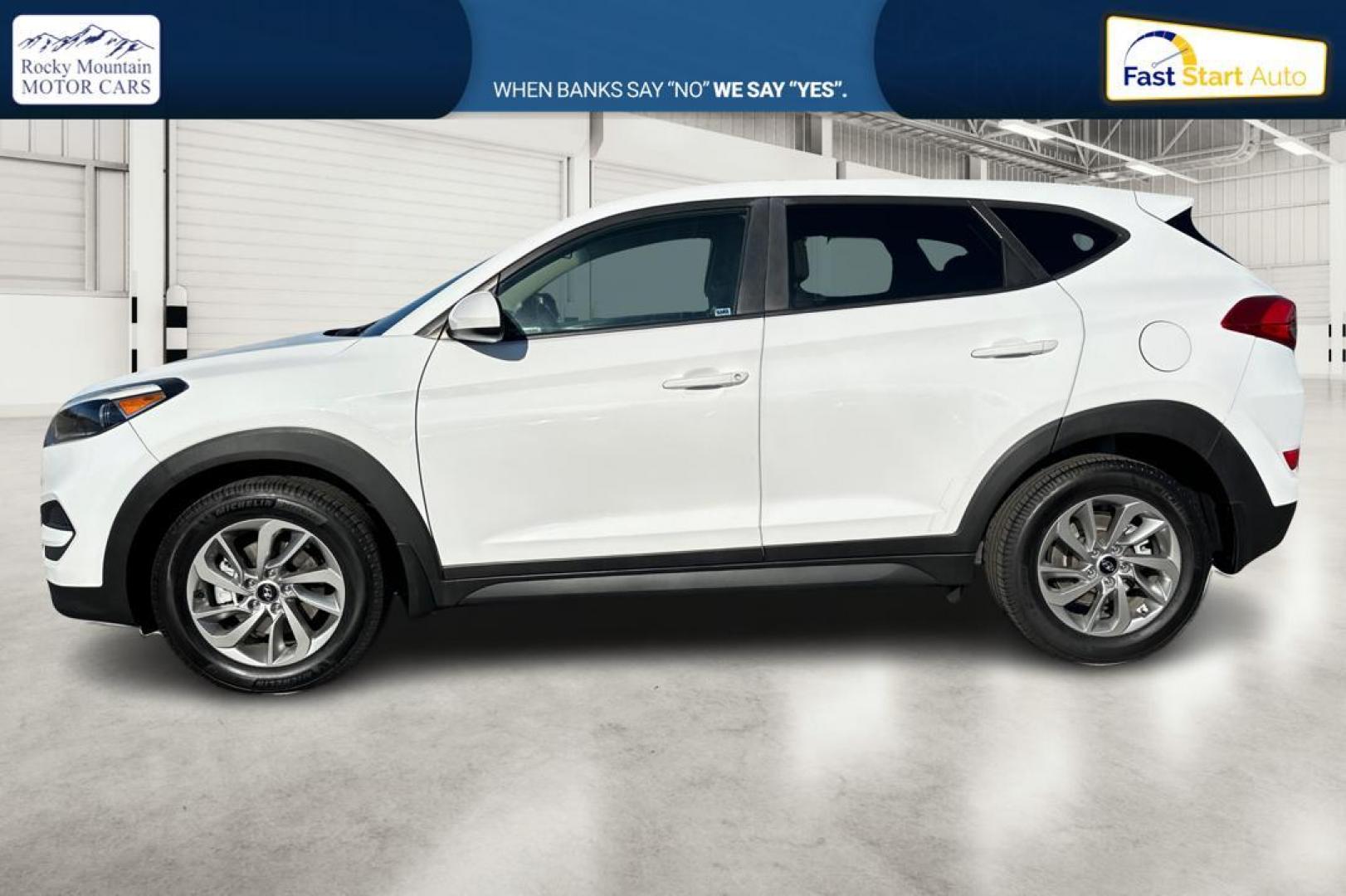 2017 White Hyundai Tucson SE (KM8J23A42HU) with an 2.0L L4 DOHC 16V engine, 6A transmission, located at 7755 State Street, Midvale, UT, 84047, (801) 753-9063, 40.610329, -111.890656 - Photo#6