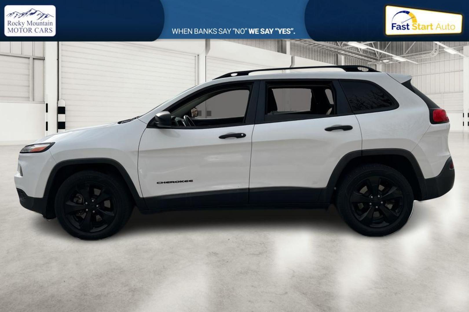 2017 White Jeep Cherokee Sport FWD (1C4PJLAS3HW) with an 3.2L V6 DOHC 24V engine, 9A transmission, located at 7755 State Street, Midvale, UT, 84047, (801) 753-9063, 40.610329, -111.890656 - Photo#6