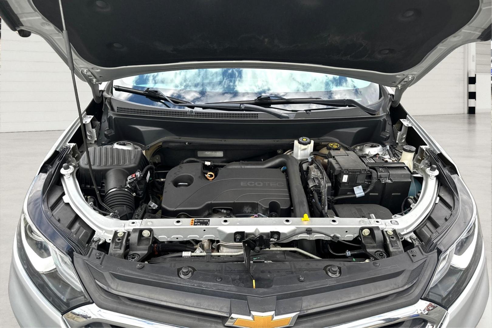 2018 Silver Chevrolet Equinox LS 2WD (2GNAXHEV2J6) with an 1.5L L4 DIR DOHC 16V TURBO engine, 6A transmission, located at 7755 State Street, Midvale, UT, 84047, (801) 753-9063, 40.610329, -111.890656 - Photo#8