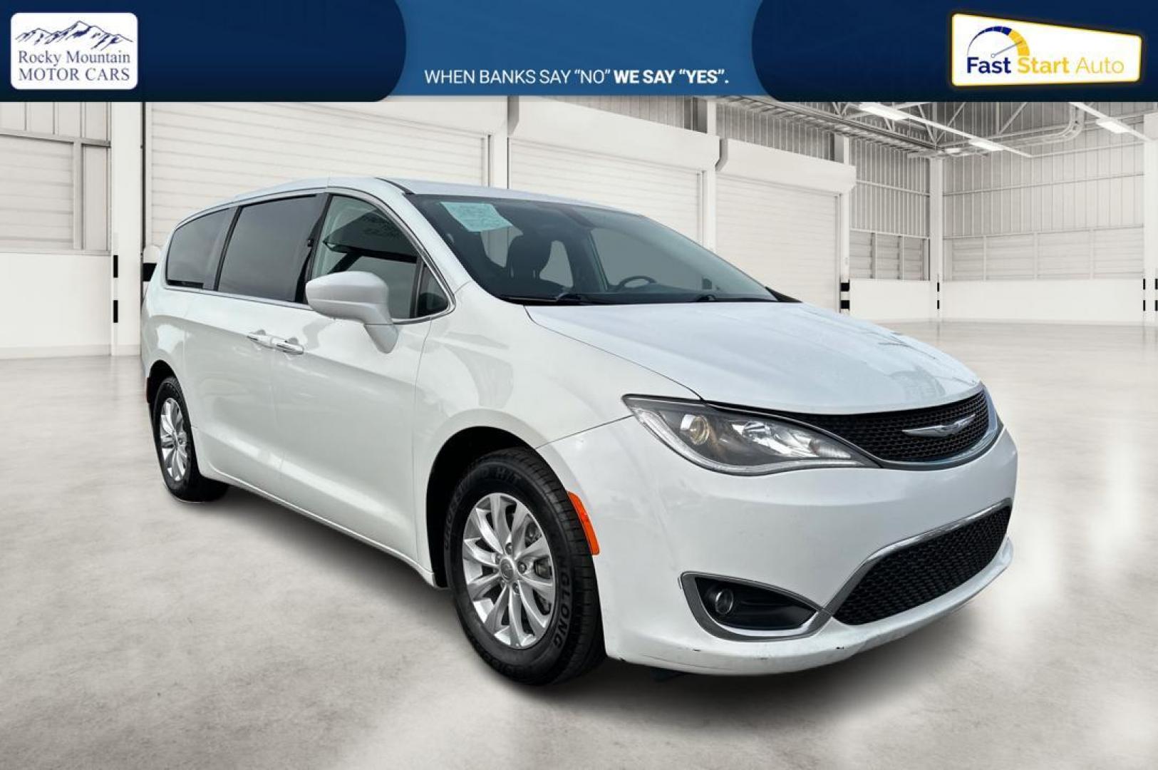 2018 White Chrysler Pacifica Touring Plus (2C4RC1FG5JR) with an 3.6L V6 DOHC 24V engine, 9A transmission, located at 7755 State Street, Midvale, UT, 84047, (801) 753-9063, 40.610329, -111.890656 - Photo#0