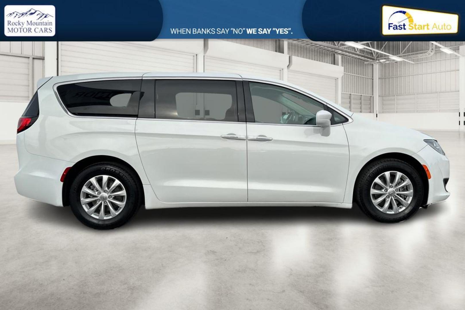 2018 White Chrysler Pacifica Touring Plus (2C4RC1FG5JR) with an 3.6L V6 DOHC 24V engine, 9A transmission, located at 7755 State Street, Midvale, UT, 84047, (801) 753-9063, 40.610329, -111.890656 - Photo#1