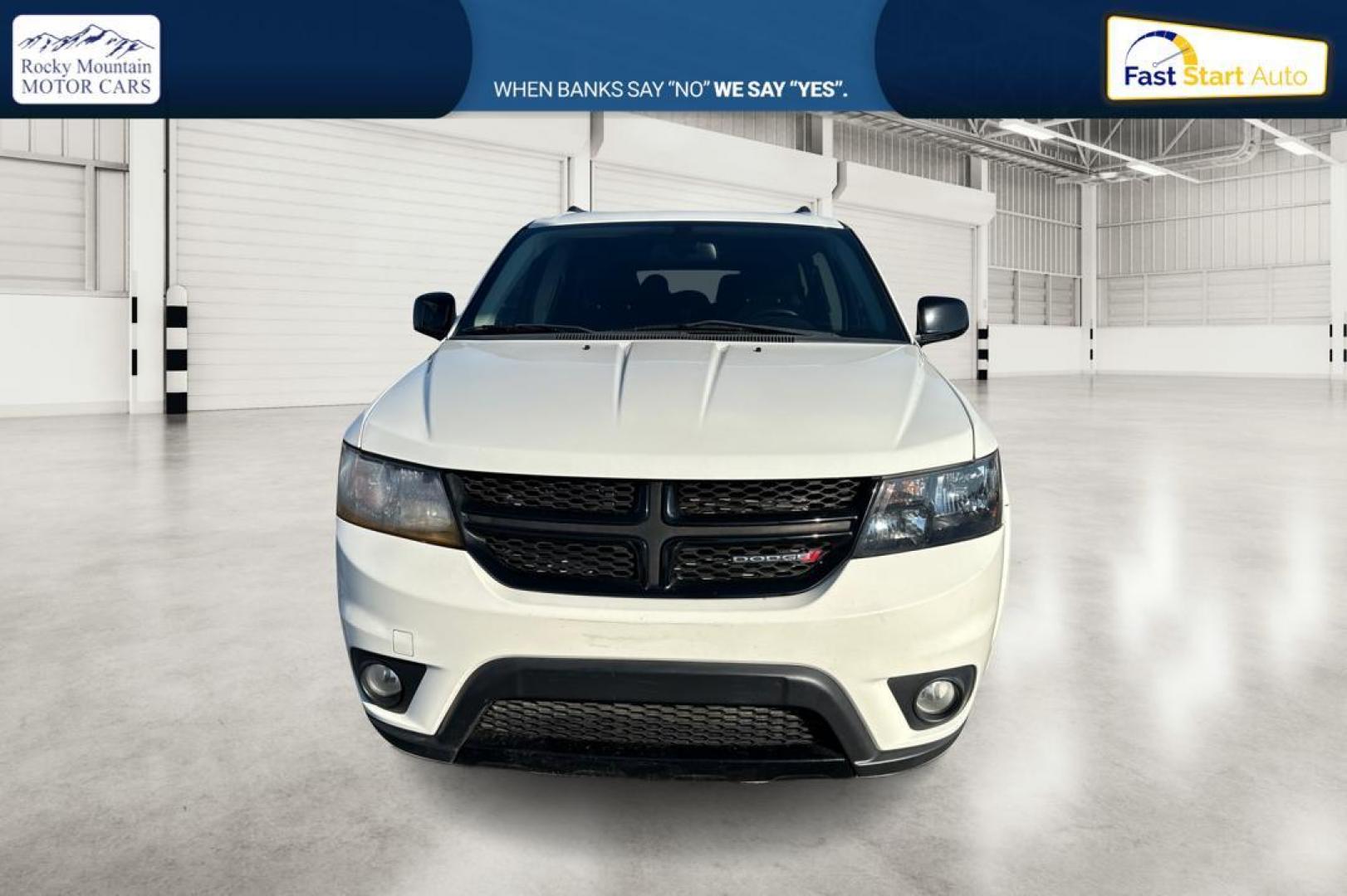 2018 White Dodge Journey SXT (3C4PDCBG9JT) with an 3.6L V6 DOHC 24V engine, 4A transmission, located at 7755 State Street, Midvale, UT, 84047, (801) 753-9063, 40.610329, -111.890656 - Photo#9