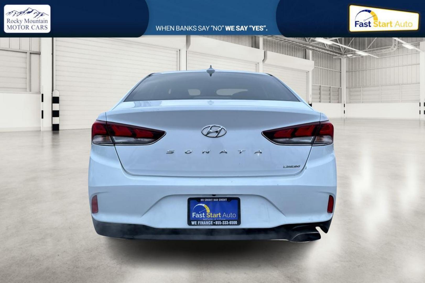 2018 White Hyundai Sonata Sport (5NPE34AF1JH) with an 2.4L L4 DOHC 16V engine, 6A transmission, located at 7755 State Street, Midvale, UT, 84047, (801) 753-9063, 40.610329, -111.890656 - Photo#4