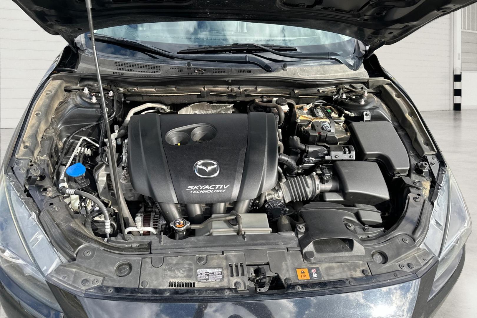 2018 Black Mazda MAZDA3 s Touring AT 4-Door (3MZBN1V30JM) with an 2.5L L4 DOHC 16V engine, 6A transmission, located at 7755 State Street, Midvale, UT, 84047, (801) 753-9063, 40.610329, -111.890656 - Photo#10