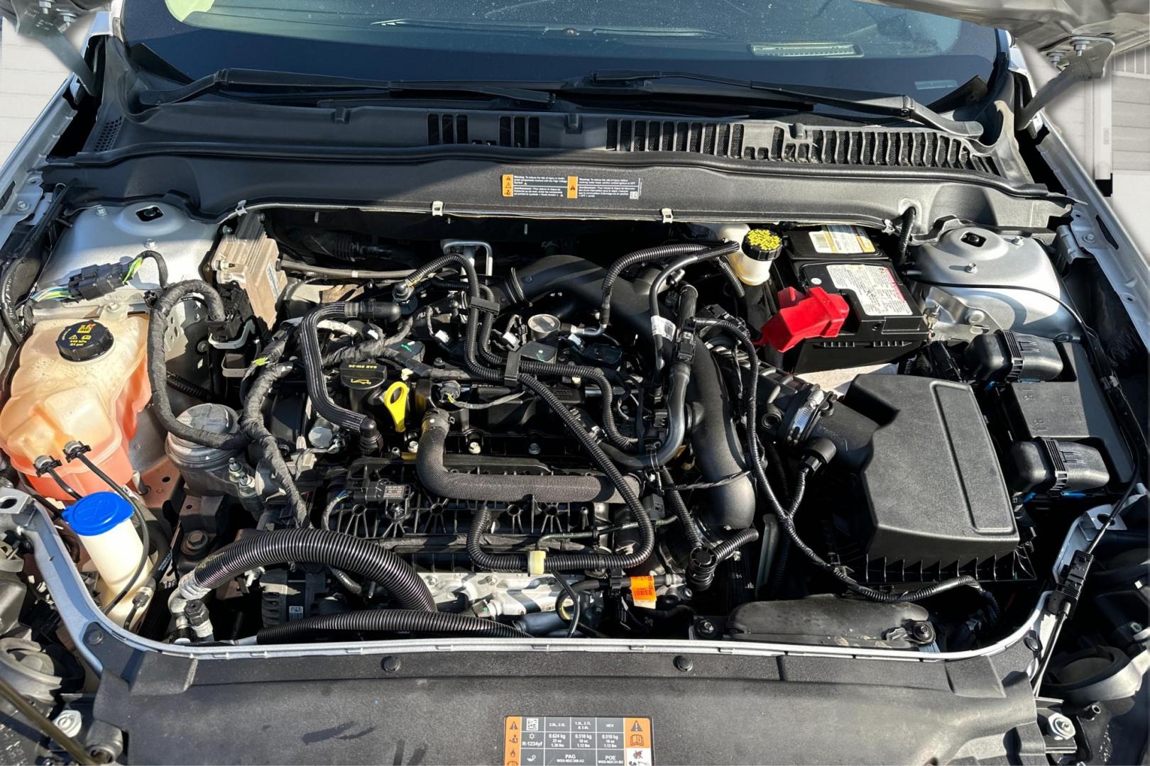 2019 Silver Ford Fusion SE (3FA6P0HD0KR) with an 1.5L L4 DOHC 16V engine, 6A transmission, located at 7755 State Street, Midvale, UT, 84047, (801) 753-9063, 40.610329, -111.890656 - Photo#10